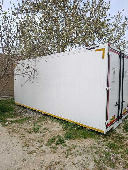 кузов от исузу в хорошем  состояние