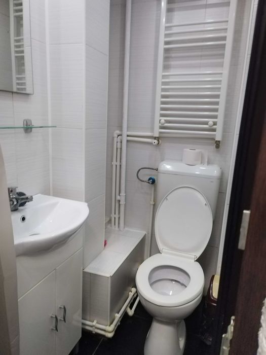 Garsoneră de închiriat