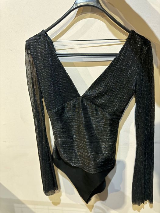 Bershka дамско боди