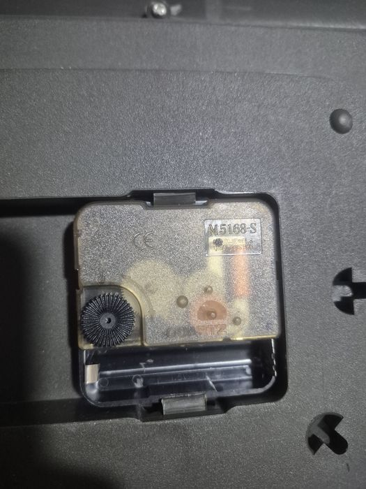 Часы настенные Zanussi.