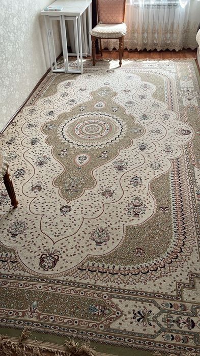 Продам ковер 47000