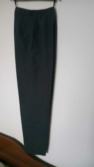 Нов дамски панталон 56 номер, тъмно сив