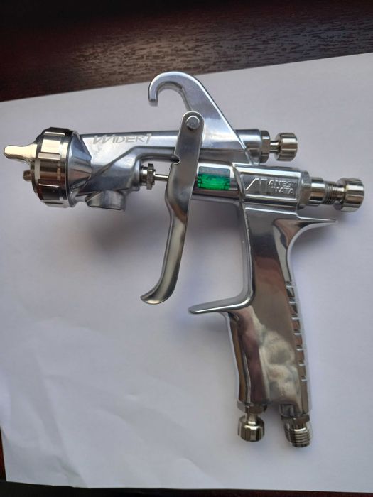 vand pistol vopsit iwata original