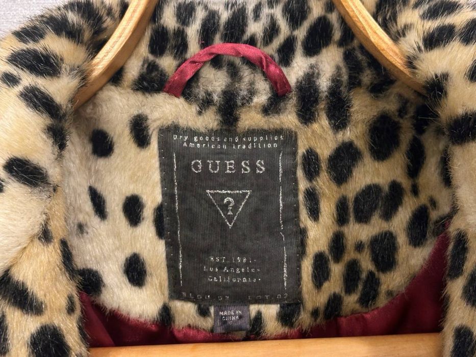 Культовое леопардовое пальто GUESS