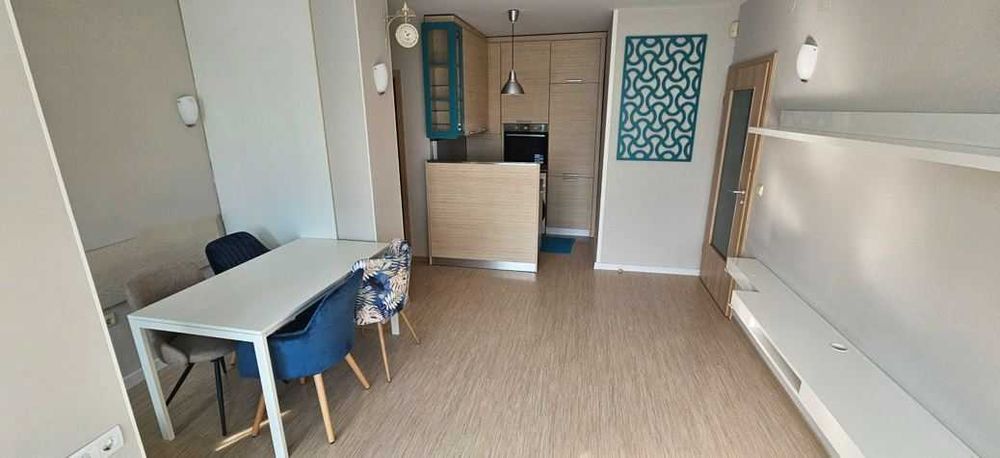 Дава се под наем Тристаен апартамент в Варна, Левски - 70 кв.м за 500 € - Снимка #3