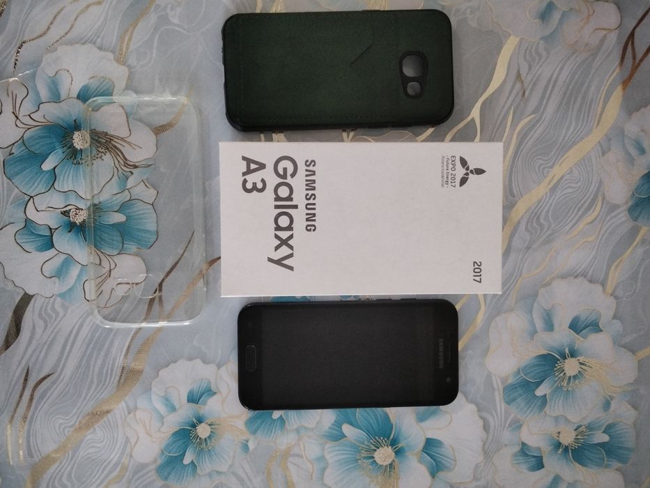 Самсунг а3 жағдайы өте жақсы