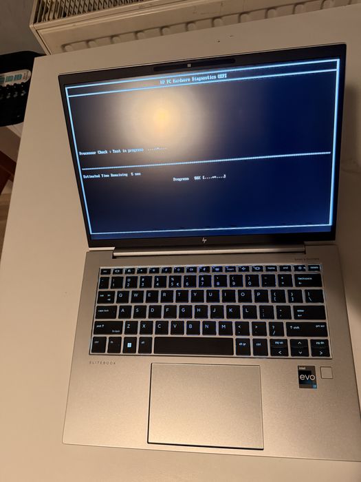 Hp elitebook 840 14” G9 notebook