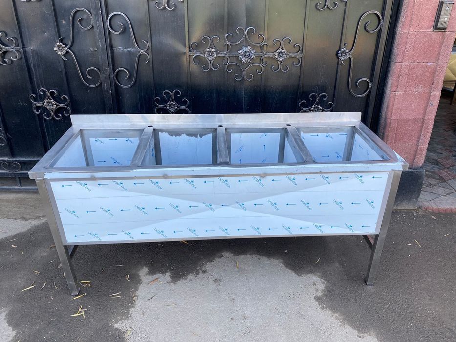 Мойки двухсекционные трёхсекционные