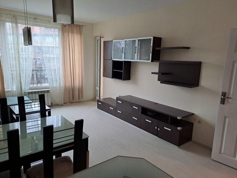 Дава се под наем Двустаен апартамент в София, Гео Милев - 65 кв.м за 656.88 € - Снимка #1
