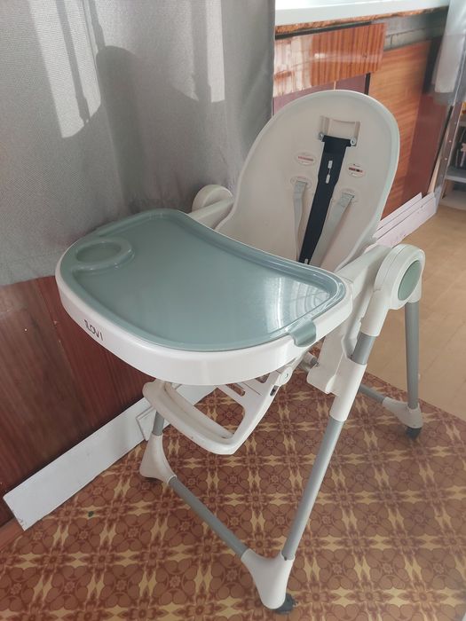 Продам стульчик для кормления.без