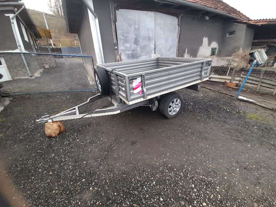 Vand remorcă agricolă