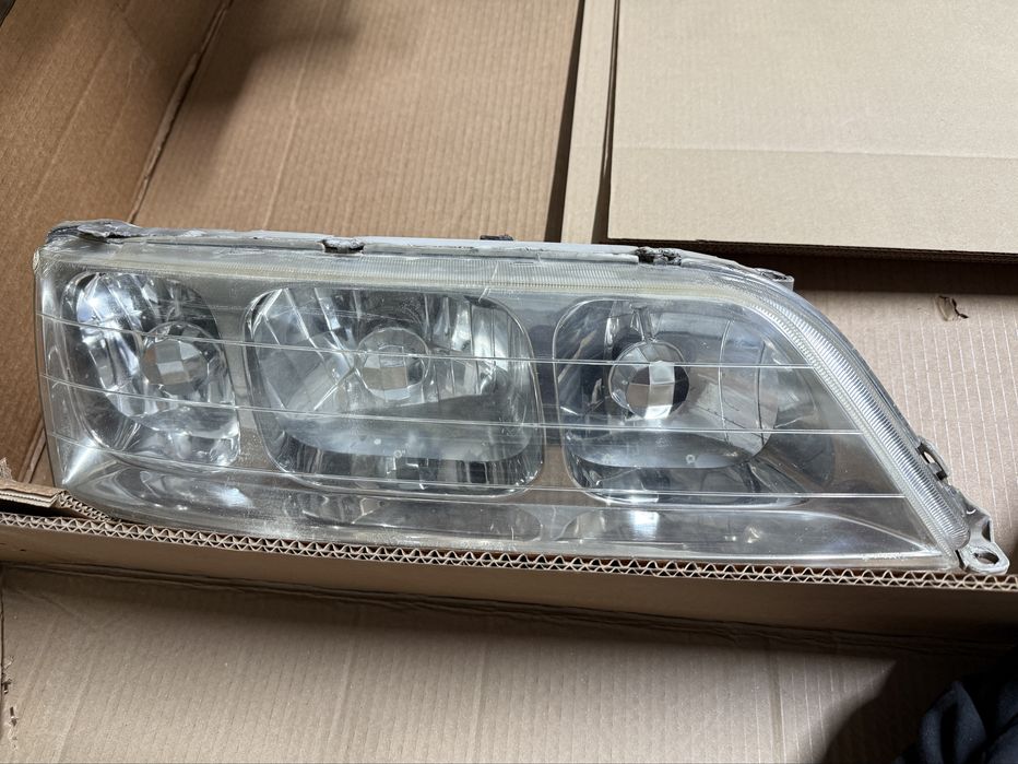 Фары 3 секционные марк 100 кузов