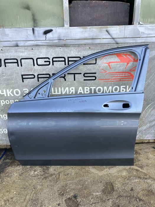 Предна лява врата за Mercedes-Benz C-class w205