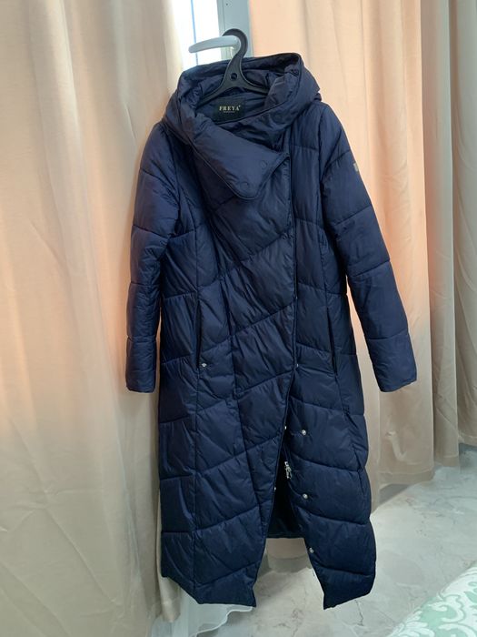 Пальто продам недорого