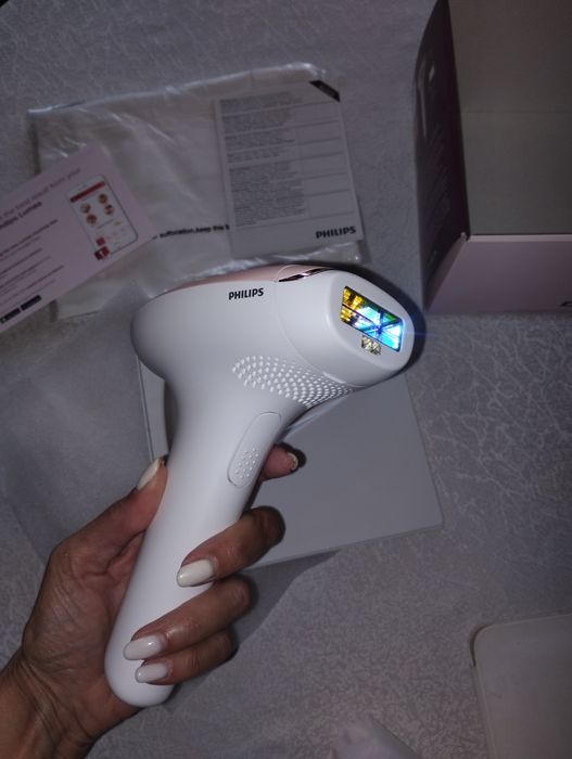 Фотоепилатор PHILIPS LUMEA