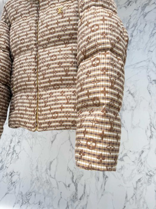 Geaca cu puf Louis Vuitton Premium