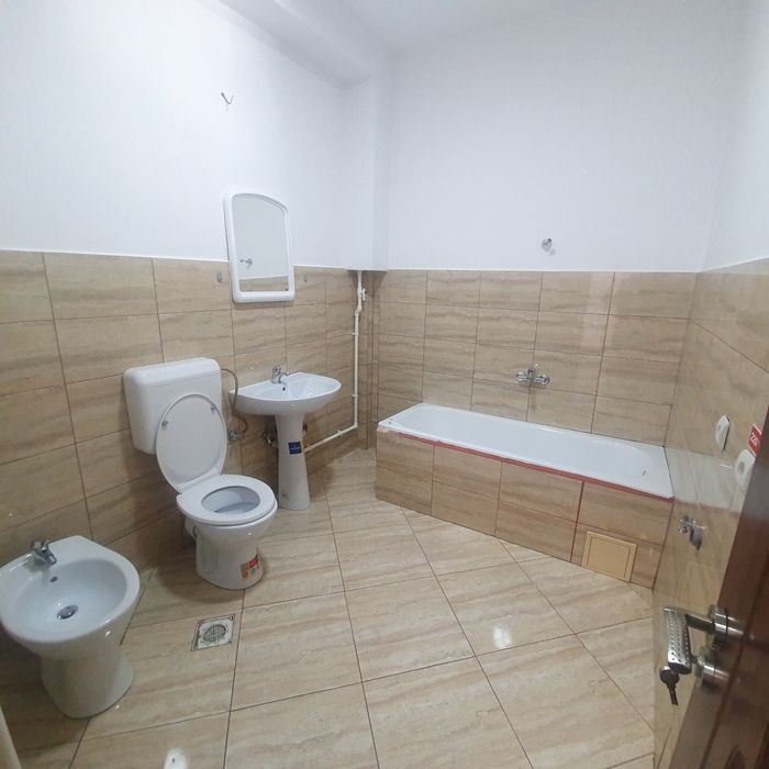 Spațiu comercial / birou de închiriat