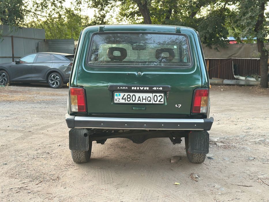 Нива Ваз 2121 Lada