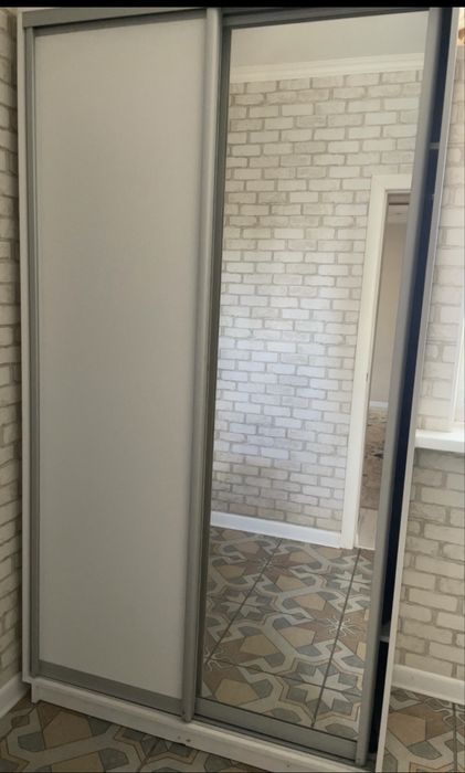 Продается шкаф купе