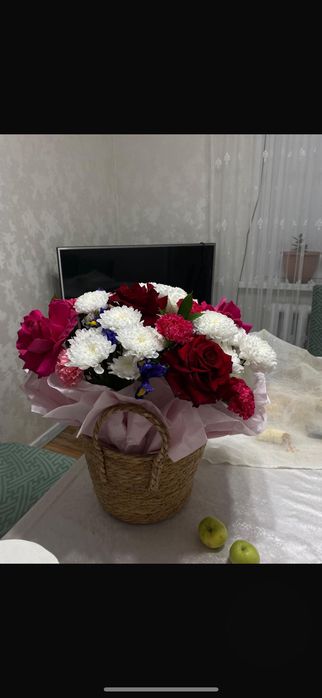 Свежие букеты, цветы