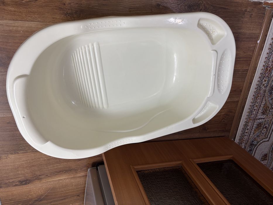 Продам ваночку детскую