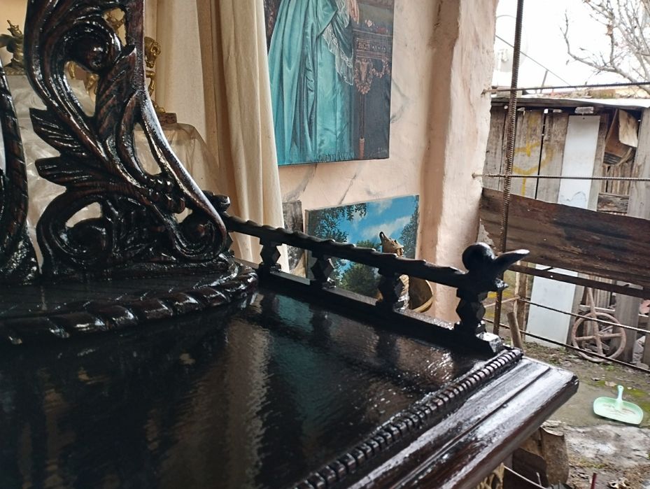 Старинный антикварный мебель комод бронза