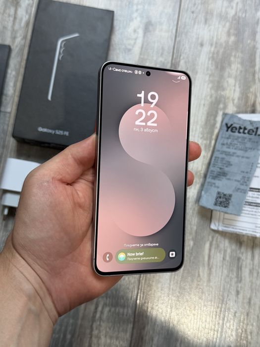 Samsung Galaxy S25 FE  GB 8 GB Ram Dual Sim Гаранционен Като Нов 99 % battery