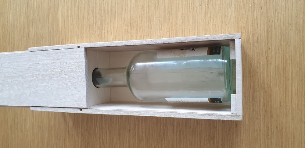 Дървена кутия за бутилка