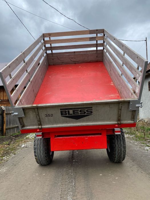 Remorca basculabila spre spate 4 tone 3.20mx1.90m