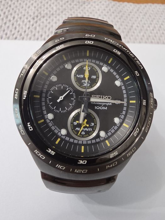 Seiko Chronograph SNAA87P1
Материал: Ко