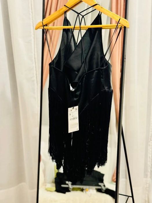 Set din 2 piese/ compleu/ co ord top cu franjuri pantaloni 7/8 Zara  S