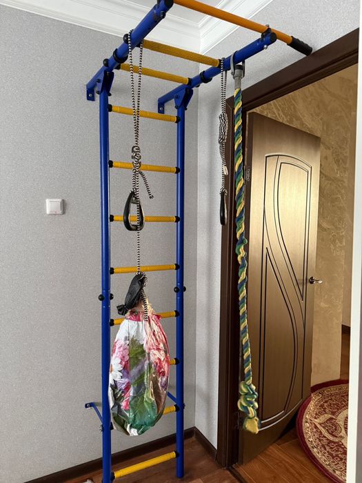 Детский турник для дома, отличное состояние