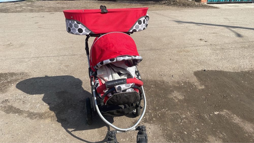 Детская коляска.