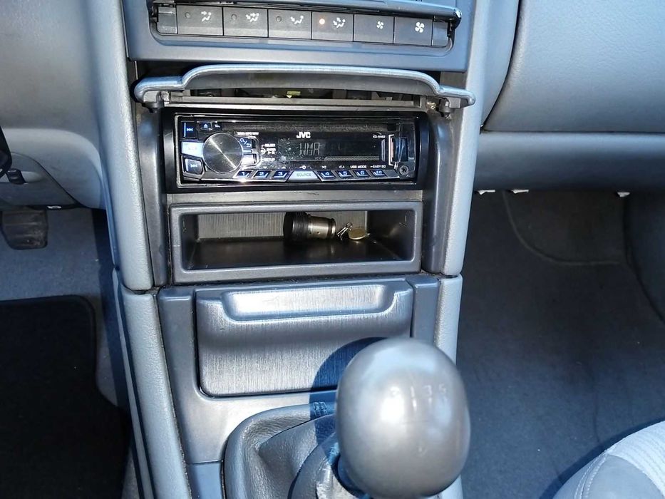 Рено лагуна 1,9 dti комби обслужено Винетка 6 2026 и гражданска