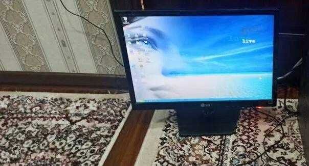 Мониторы LG в рабочем состояние