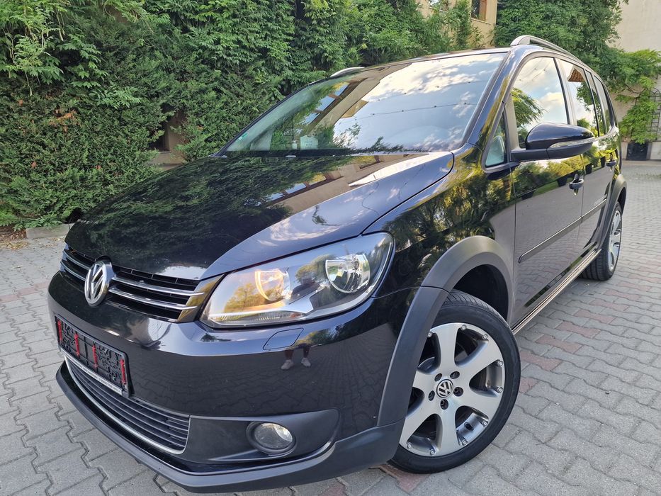 VOLKSWAGEN Touran 2011 — imagine 2
