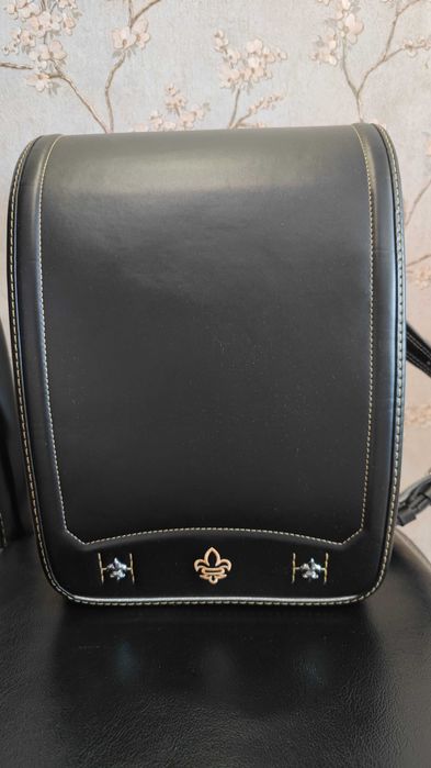 Школьный рюкзак черный