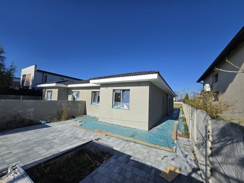 Casa duplex parter Giroc , 445mp teren fiecare jumătate , 114 mp utili