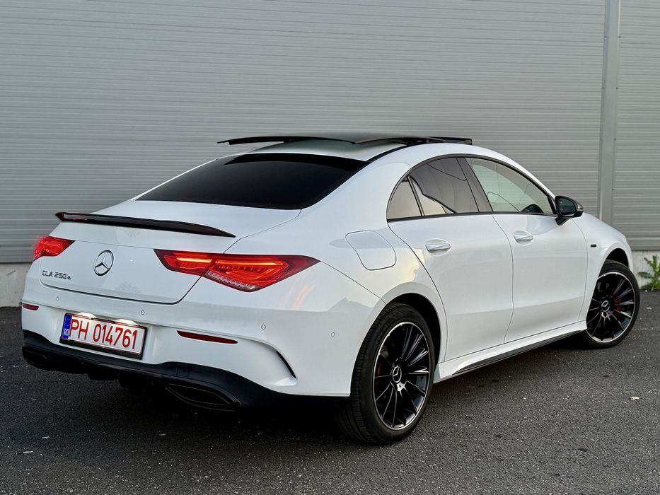 Mercedes Benz CLA250e AMG / 2020 / 175.000km / panoramic / ambientale