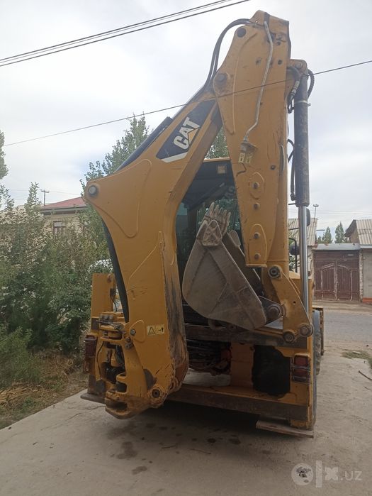 Экскаватор погрузчик
