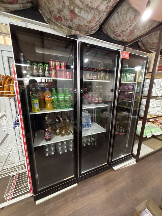 Продам витринный холодильник для напитков