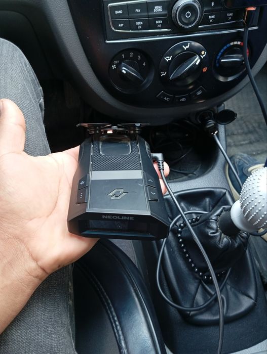 Antiradar sotiladi Neonline 7700 s