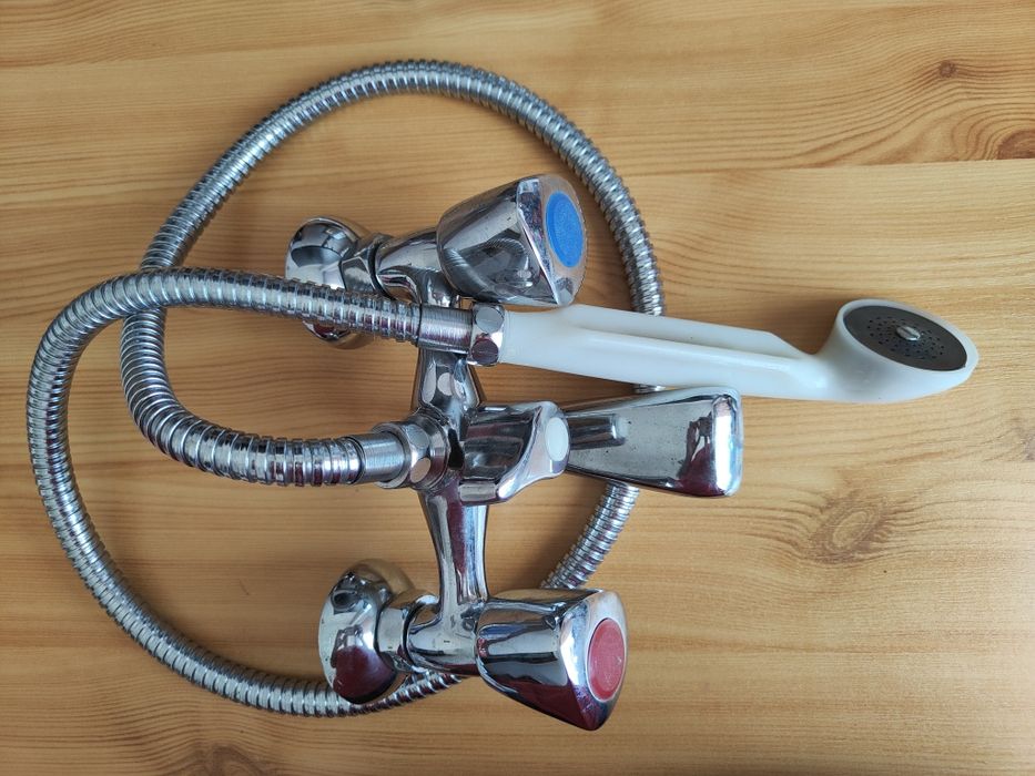 Baterii sanitare baie-bucatarie