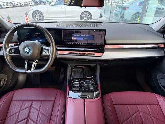 BMW i5 35L M Sport 2024/ Buyurtma asosida tayyor