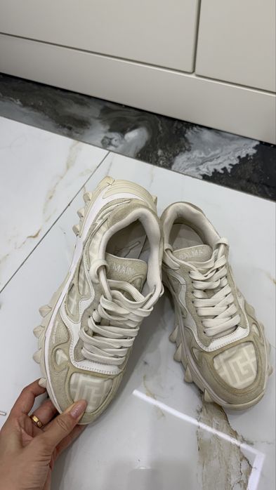 Balmain оригинал кроссы 20000 тг