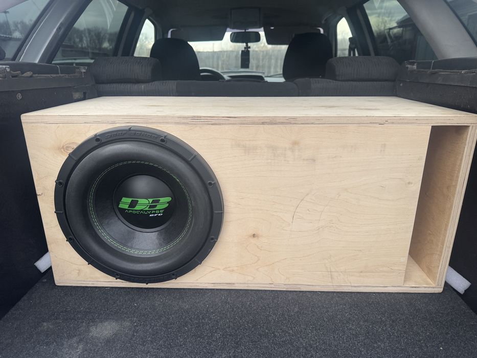 Продам сабауфер деф бонс