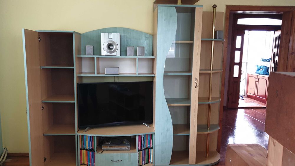 Секция за стая с модерни цветове