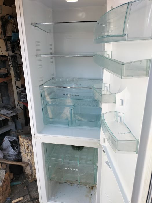 Продам холодильник