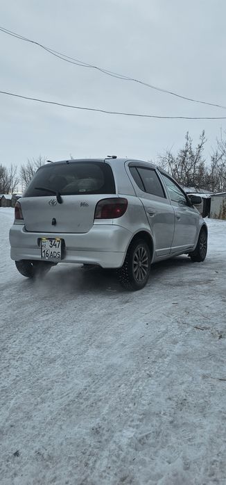 Продам машину Тойота витц