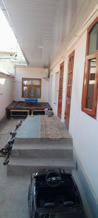 Uy sotiladi 2sotix 4ta xona